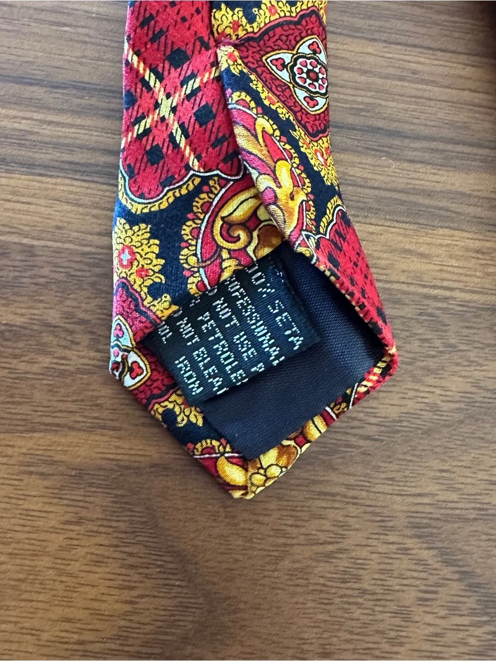 Men’s Silk Tie in Black, Red & Gold